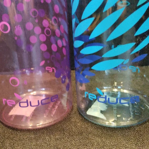 Reduce brand water bottles - Picture 5 of 12